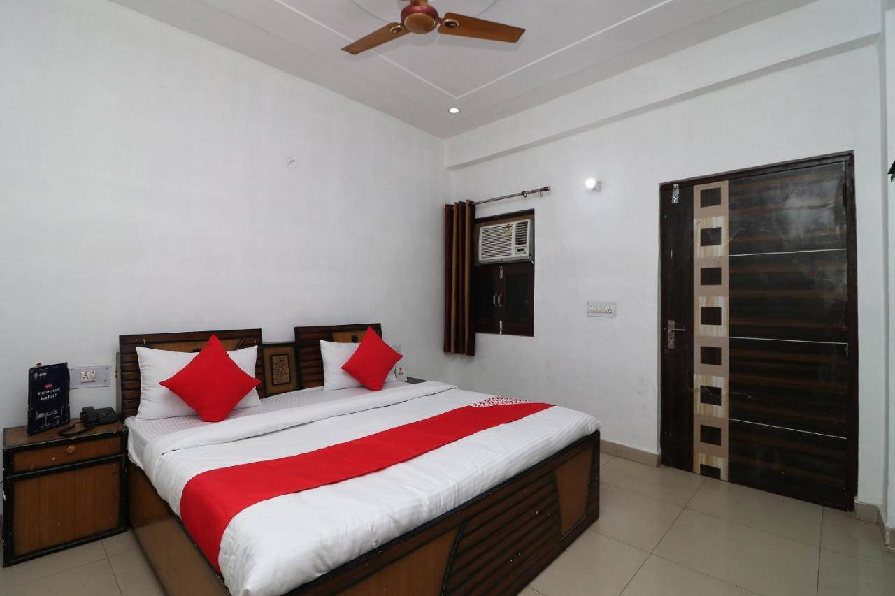 Hotel Four Seasons Agra  Zewnętrze zdjęcie