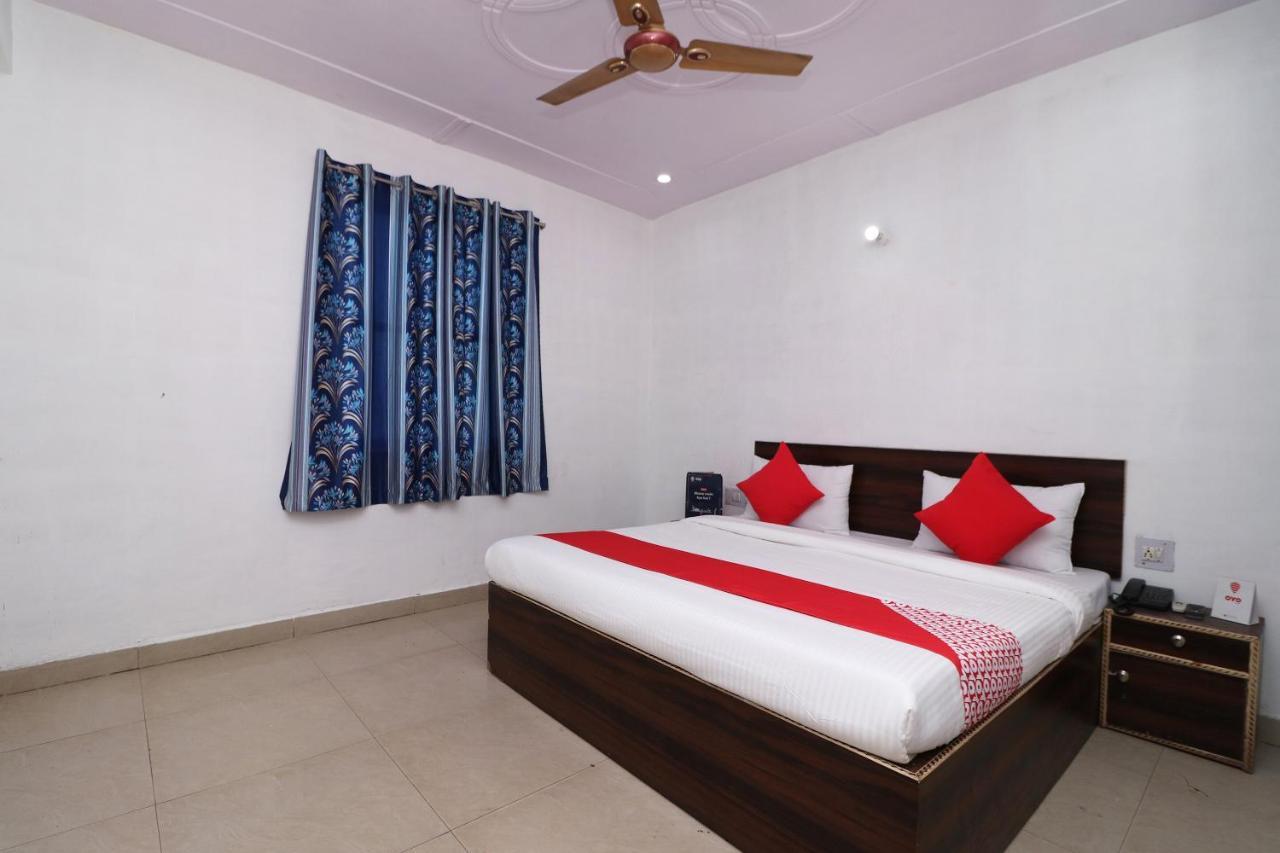 Hotel Four Seasons Agra  Zewnętrze zdjęcie