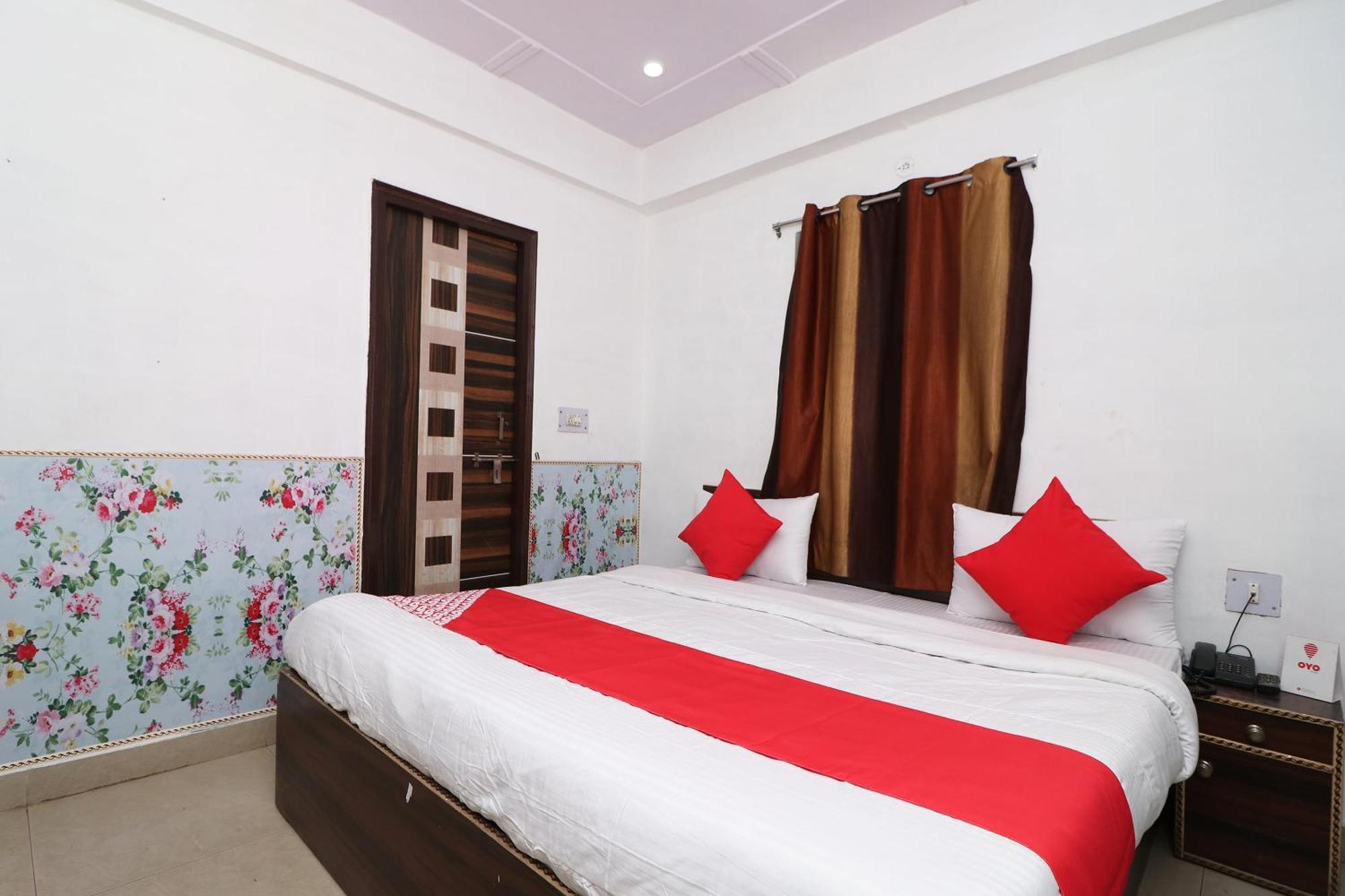 Hotel Four Seasons Agra  Zewnętrze zdjęcie