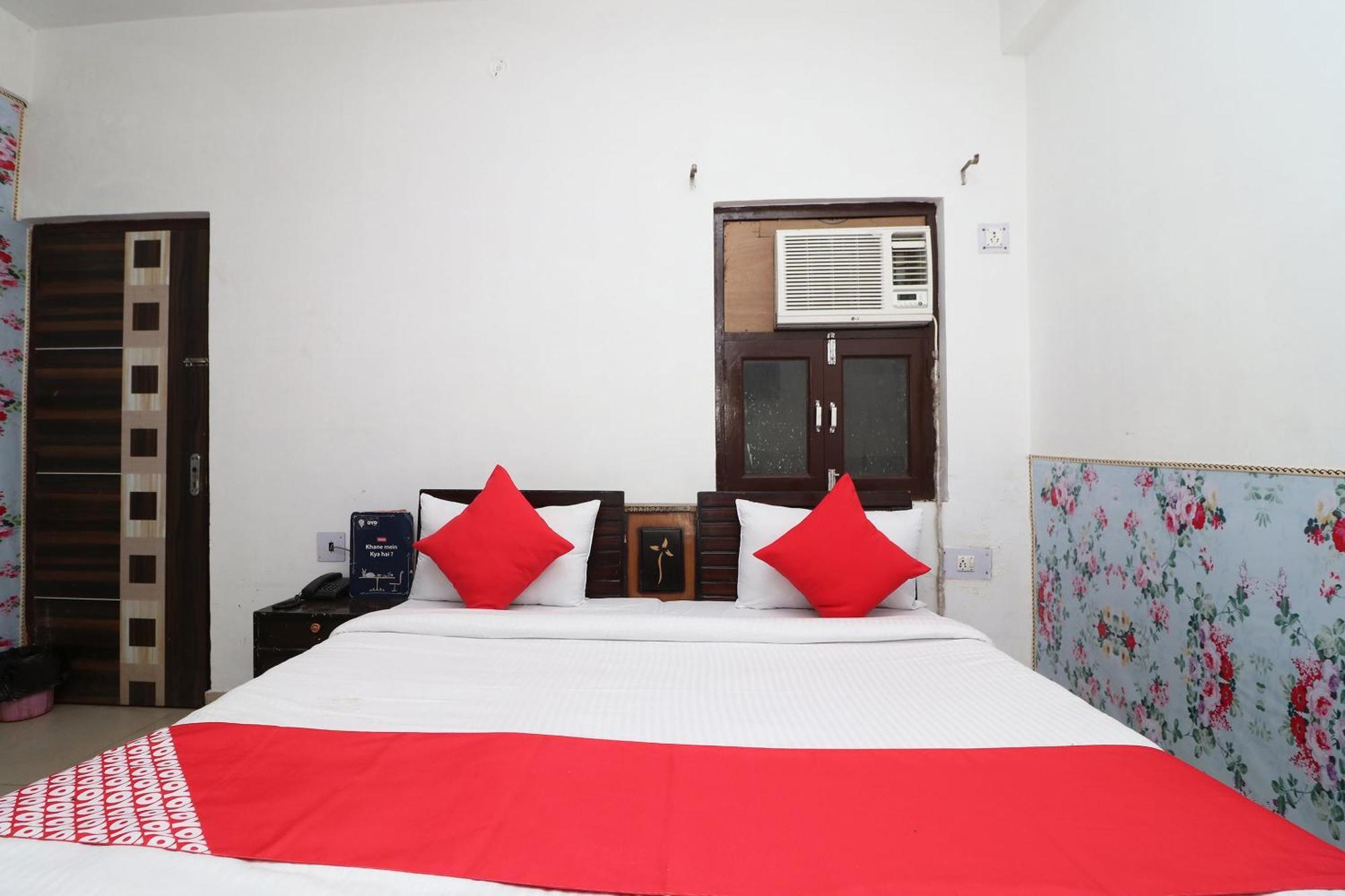 Hotel Four Seasons Agra  Zewnętrze zdjęcie